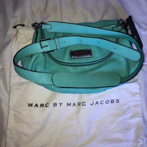 Marc Jacobs Crossbody Leather Classic Q Natasha Shoulder Bag in Sea Aqua